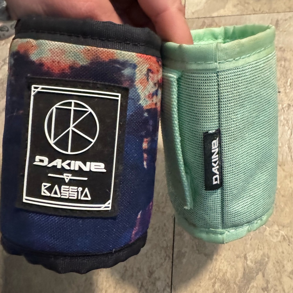 Dakine Drink Holders - Tie-Dye and Mint